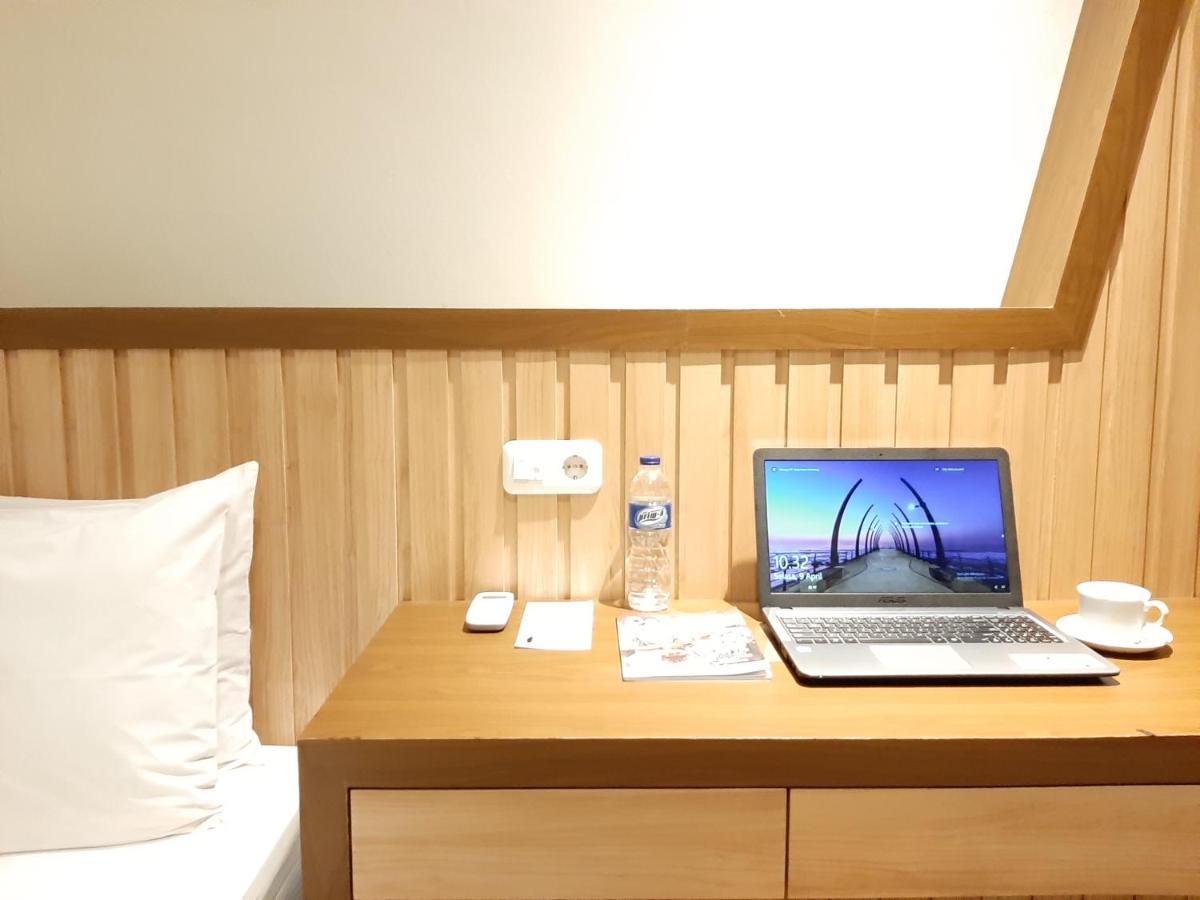 Hotel Pantes Kota Lama Semarang Luaran gambar