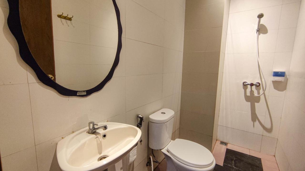 Hotel Pantes Kota Lama Semarang Luaran gambar