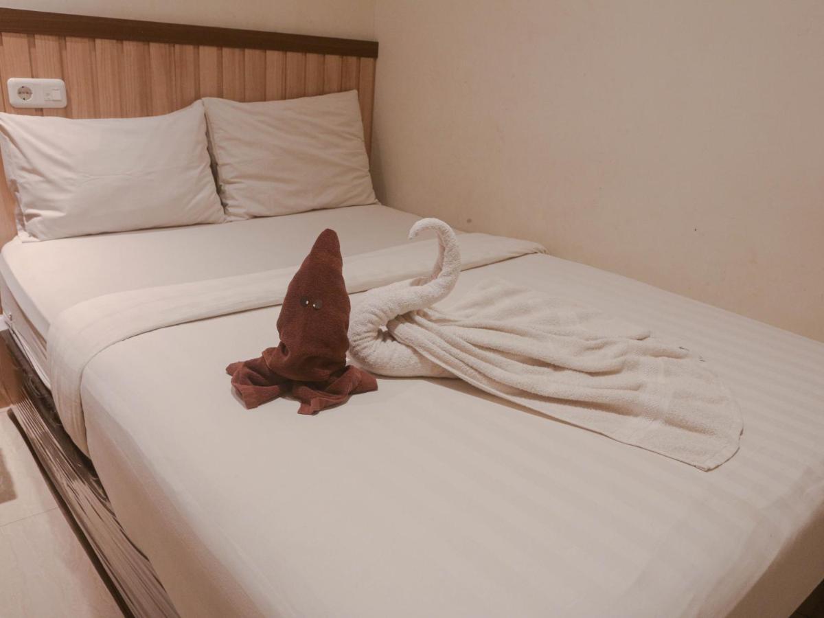 Hotel Pantes Kota Lama Semarang Luaran gambar